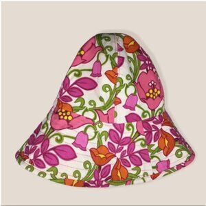 Vera Bradley Lilli Bell Floppy Reversible Hat in Summer Beach Park Garden print
